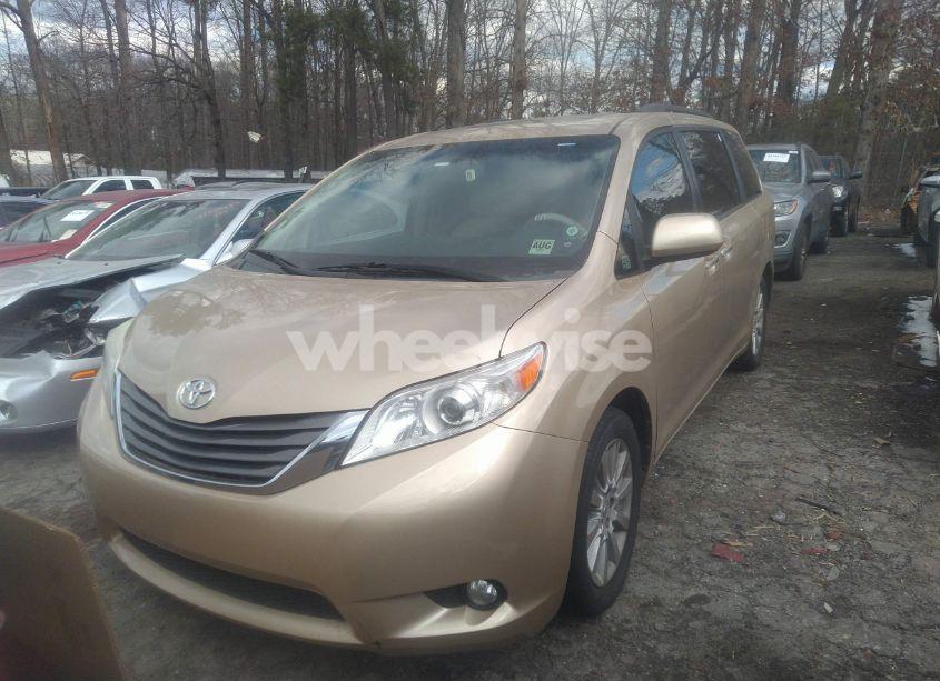 Photo 2 of 2011 Toyota Sienna XLE/LIMITED (VIN 5TDDK3DC3BS029476)