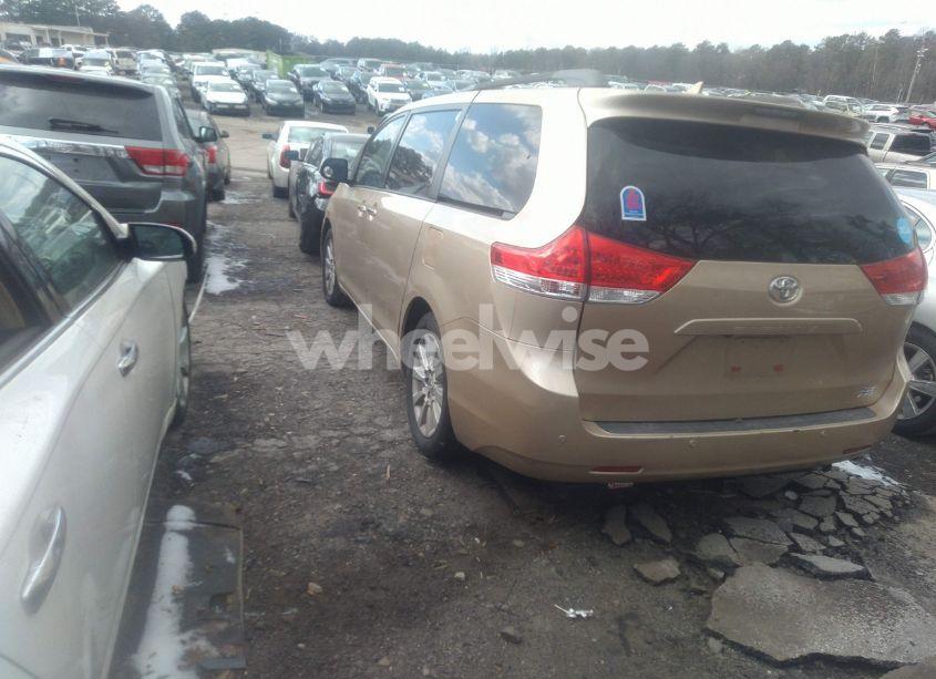 Photo 3 of 2011 Toyota Sienna XLE/LIMITED (VIN 5TDDK3DC3BS029476)