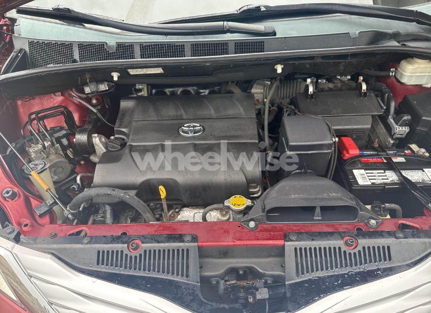 Photo 10 of 2013 Toyota Sienna XLE/LIMITED (VIN 5TDDK3DC3DS058382)