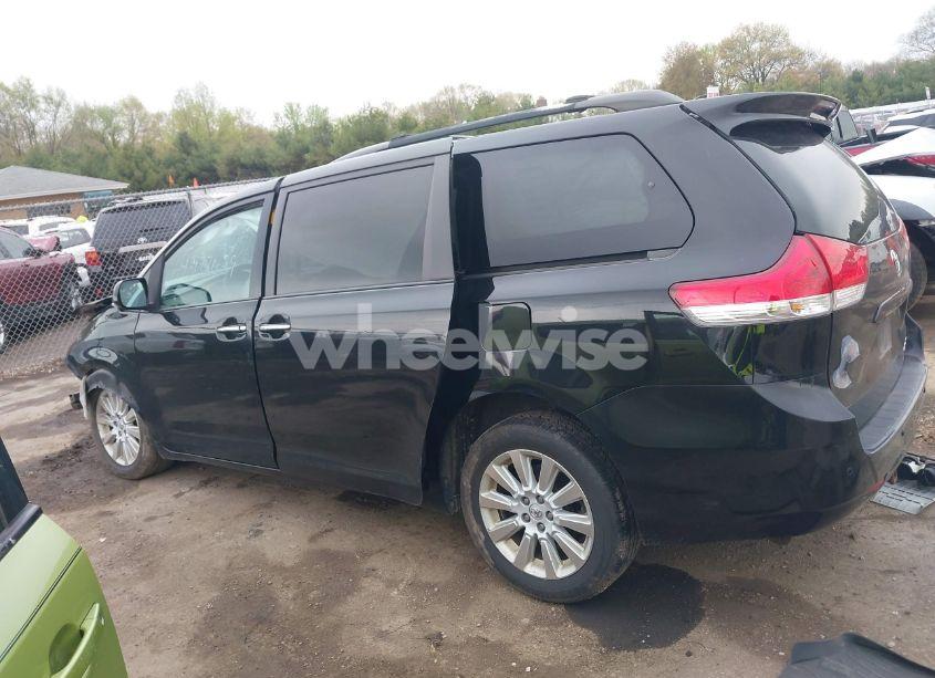 Photo 14 of 2013 Toyota Sienna XLE 7 PASSENGER (VIN 5TDDK3DC3DS062352)