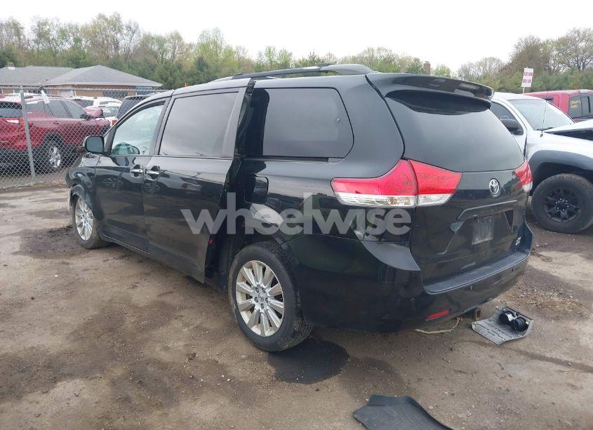 Photo 3 of 2013 Toyota Sienna XLE 7 PASSENGER (VIN 5TDDK3DC3DS062352)