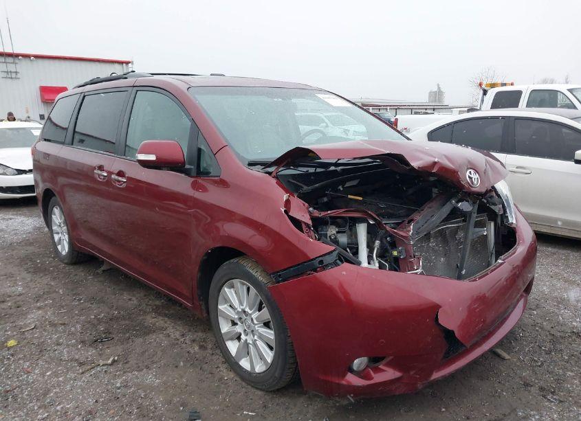 2014 Toyota Sienna XLE/LIMITED (VIN 5TDDK3DC3ES089617) main photo
