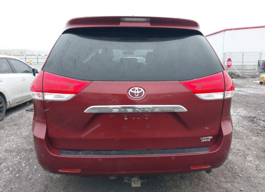 Photo 16 of 2014 Toyota Sienna XLE/LIMITED (VIN 5TDDK3DC3ES089617)