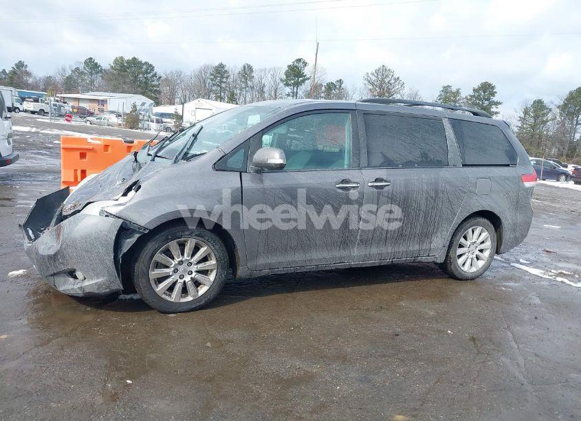 Photo 14 of 2013 Toyota Sienna LIMITED 7 PASSENGER/XLE 7 PASSENGER (VIN 5TDDK3DC4DS059279)