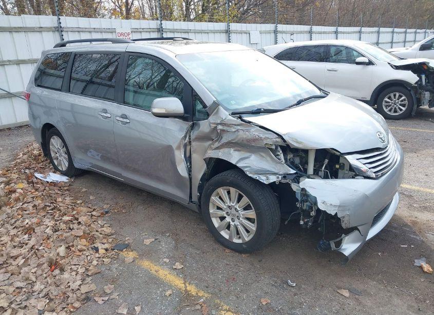2015 Toyota Sienna LIMITED PREMIUM 7 PASSENGER (VIN 5TDDK3DC4FS096996) main photo
