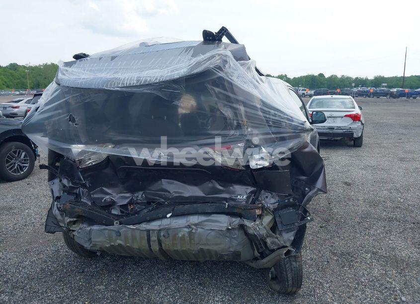 Photo 16 of 2015 Toyota Sienna XLE PREMIUM 7 PASSENGER (VIN 5TDDK3DC4FS113277)