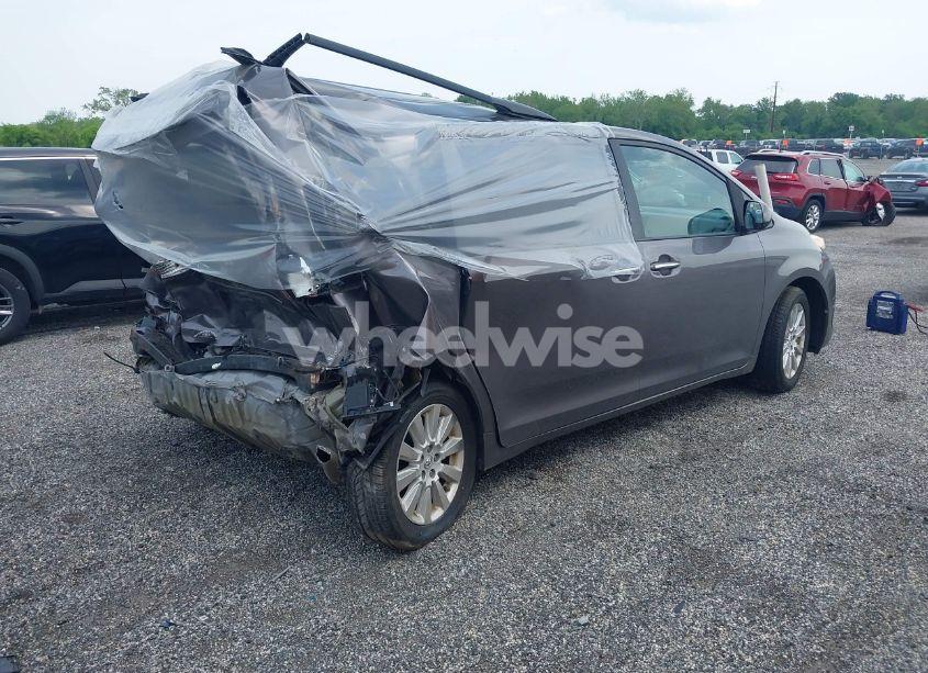 Photo 4 of 2015 Toyota Sienna XLE PREMIUM 7 PASSENGER (VIN 5TDDK3DC4FS113277)