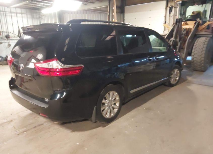 Photo 4 of 2015 Toyota Sienna XLE 7 PASSENGER (VIN 5TDDK3DC4FS124229)