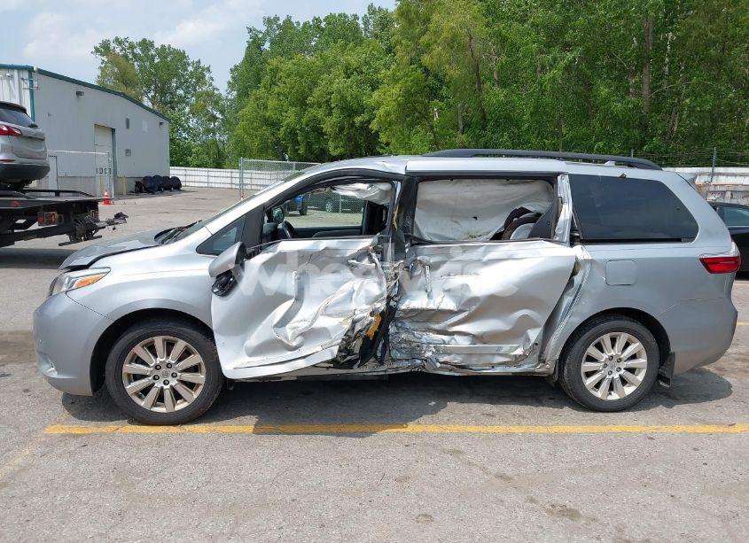 Photo 14 of 2016 Toyota Sienna LIMITED PREMIUM 7 PASSENGER (VIN 5TDDK3DC4GS139010)