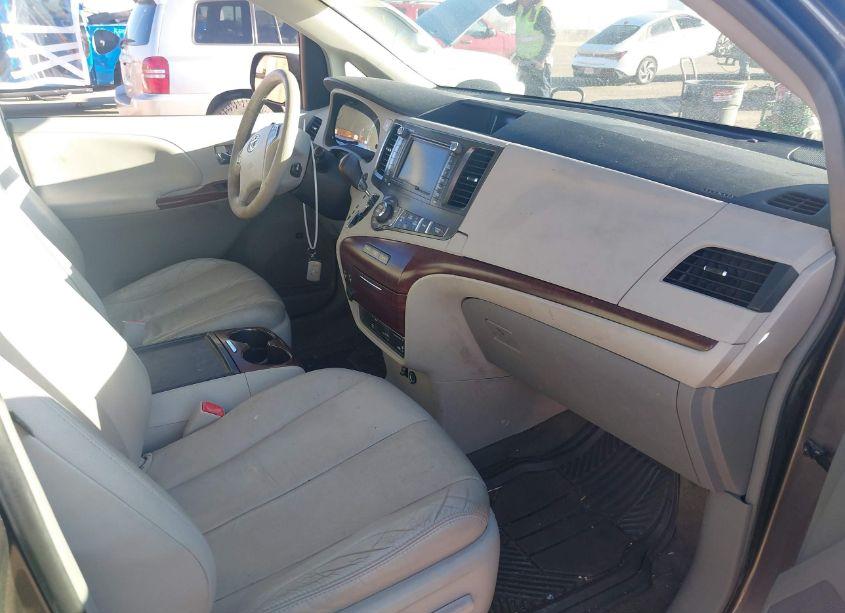 Photo 5 of 2012 Toyota Sienna XLE/LIMITED (VIN 5TDDK3DC5CS034129)