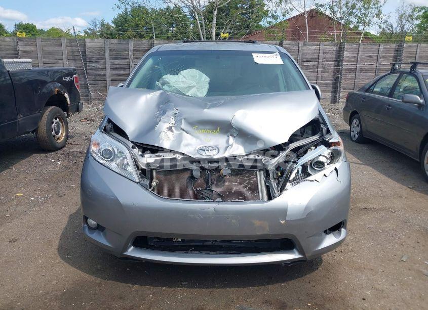 Photo 12 of 2012 Toyota Sienna XLE 7 PASSENGER (VIN 5TDDK3DC5CS044692)