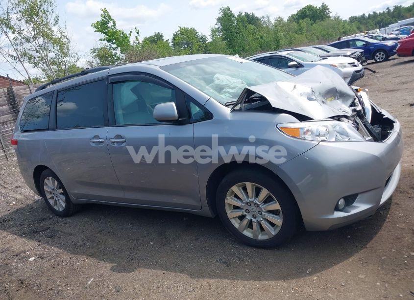 Photo 13 of 2012 Toyota Sienna XLE 7 PASSENGER (VIN 5TDDK3DC5CS044692)