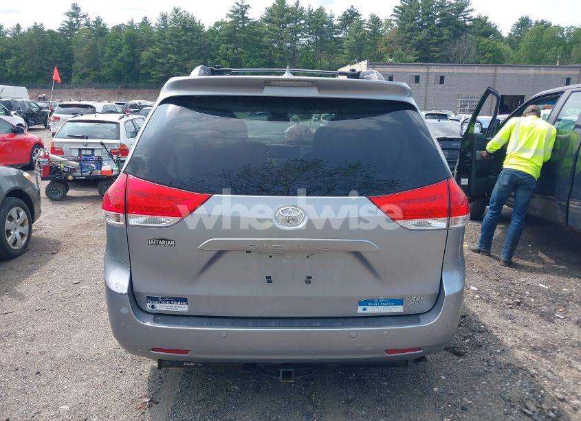 Photo 16 of 2012 Toyota Sienna XLE 7 PASSENGER (VIN 5TDDK3DC5CS044692)