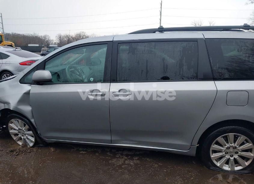 Photo 14 of 2013 Toyota Sienna XLE/LIMITED (VIN 5TDDK3DC5DS070243)