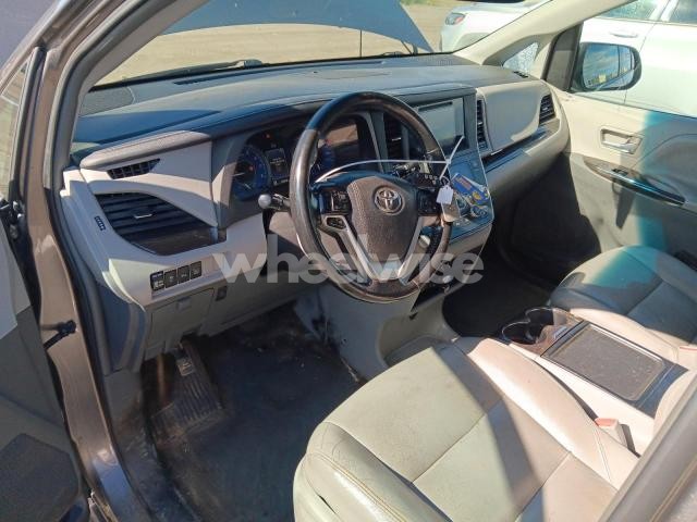 Photo 6 of 2015 TOYOTA SIENNA XLE (VIN 5TDDK3DC5FS094285)