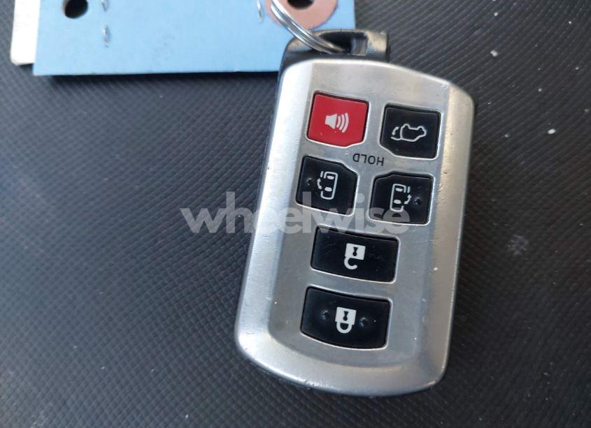 Photo 11 of 2015 Toyota Sienna LIMITED PREMIUM 7 PASSENGER (VIN 5TDDK3DC5FS096649)