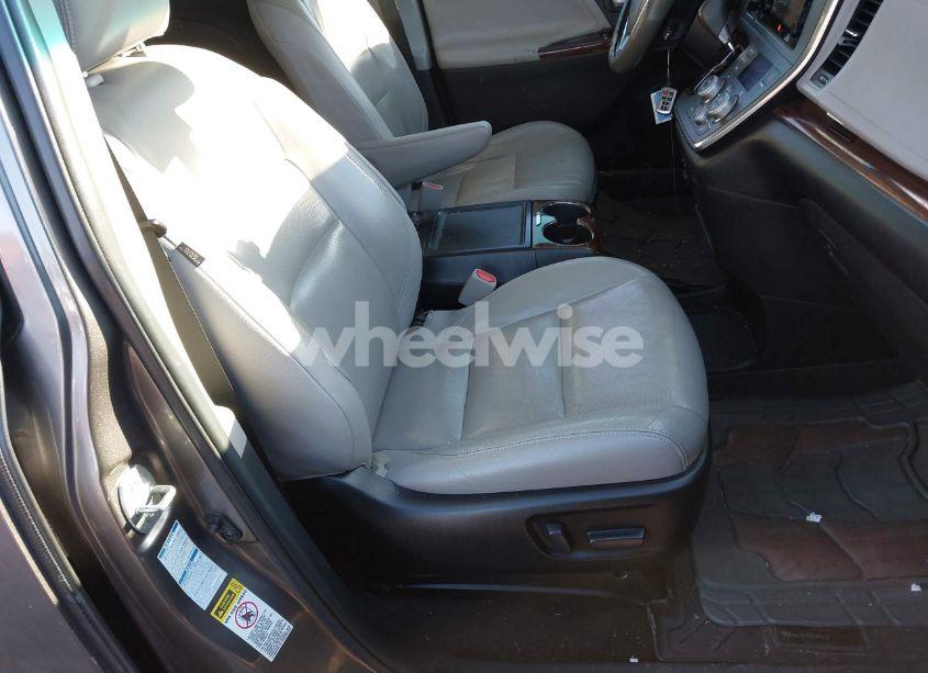Photo 5 of 2015 Toyota Sienna LIMITED PREMIUM 7 PASSENGER (VIN 5TDDK3DC5FS096649)