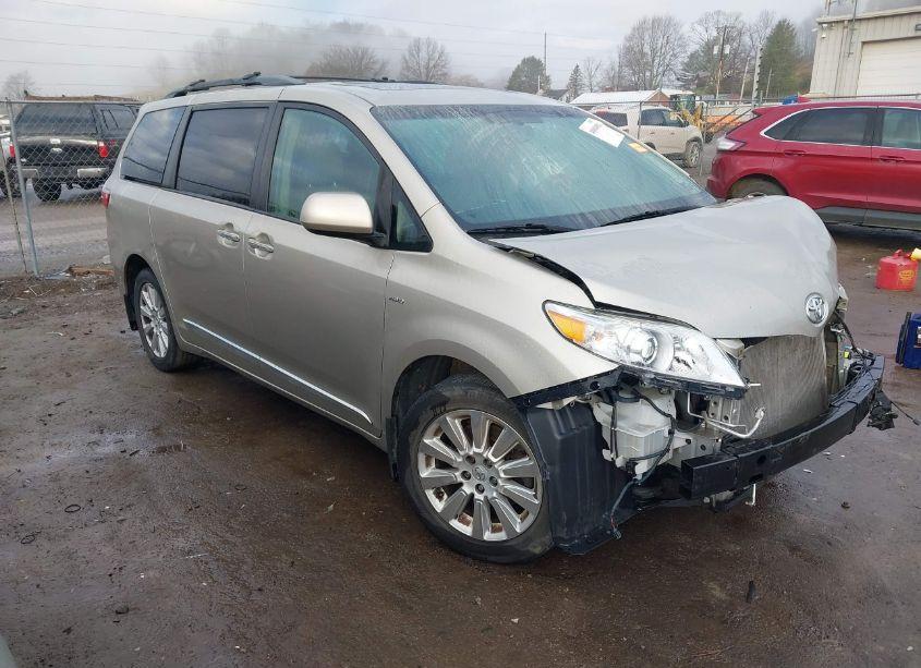 2016 Toyota Sienna XLE PREMIUM 7 PASSENGER (VIN 5TDDK3DC5GS142966) main photo