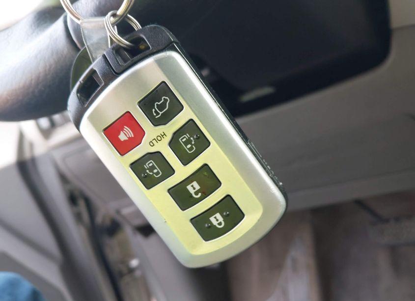 Photo 12 of 2016 Toyota Sienna XLE PREMIUM 7 PASSENGER (VIN 5TDDK3DC5GS142966)