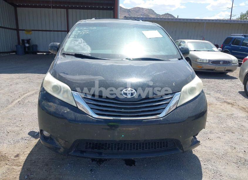 Photo 12 of 2011 Toyota Sienna XLE (VIN 5TDDK3DC6BS005317)