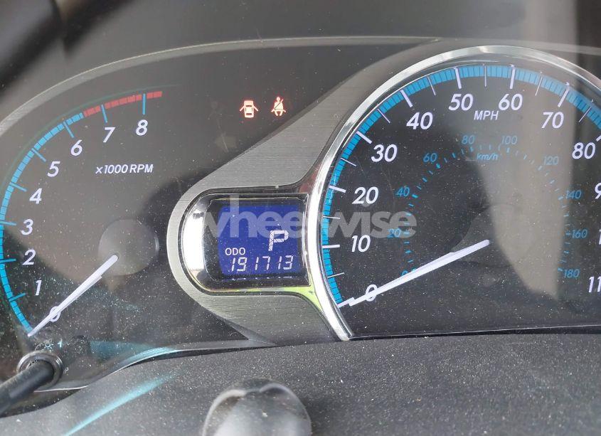 Photo 15 of 2011 Toyota Sienna XLE (VIN 5TDDK3DC6BS005317)