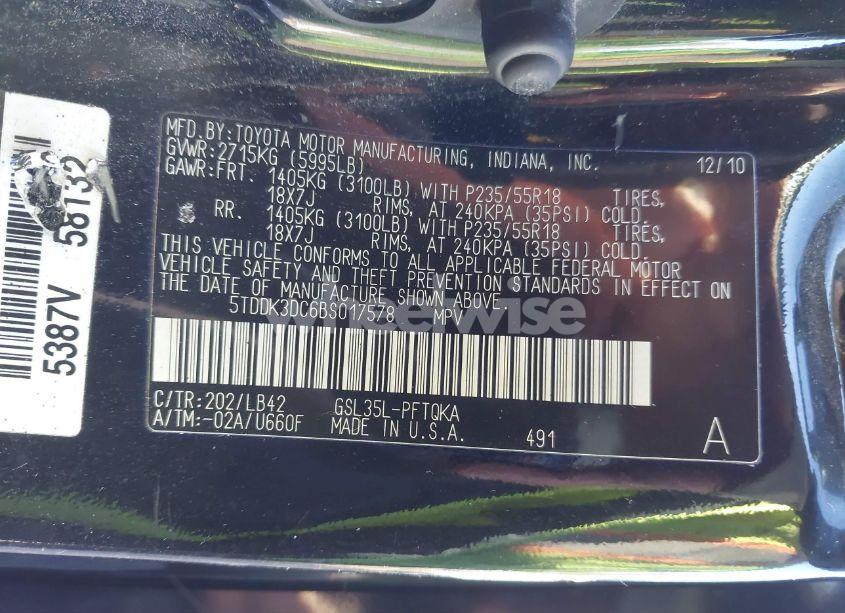 Photo 9 of 2011 Toyota Sienna XLE (VIN 5TDDK3DC6BS017578)