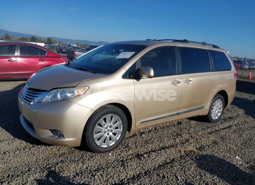Photo 2 of 2011 Toyota Sienna XLE/LIMITED (VIN 5TDDK3DC6BS027138)