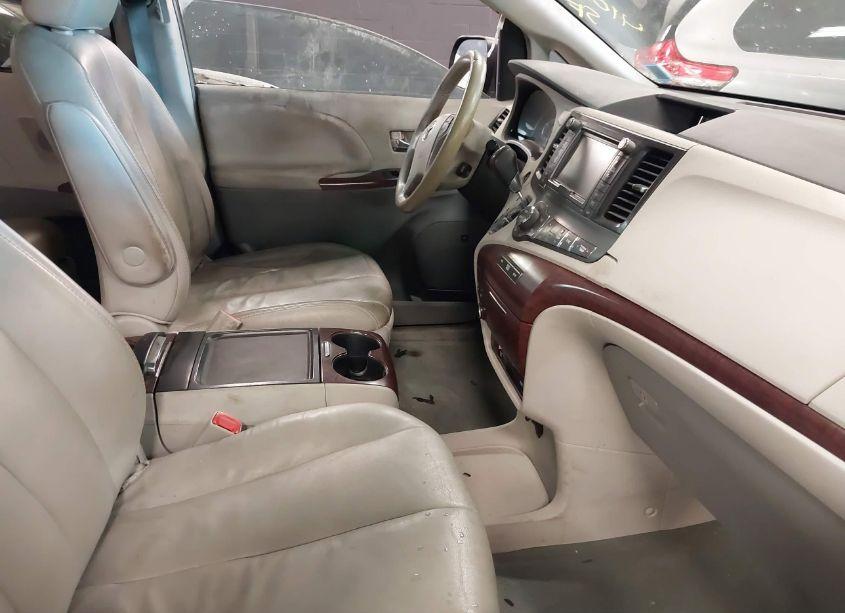 Photo 5 of 2012 Toyota Sienna XLE/LIMITED (VIN 5TDDK3DC6CS038707)