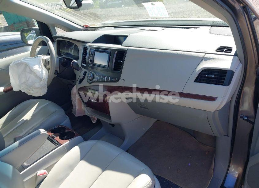 Photo 5 of 2013 Toyota Sienna XLE 7 PASSENGER (VIN 5TDDK3DC6DS055136)