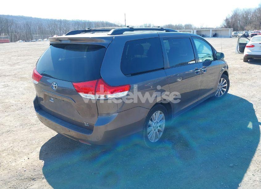 Photo 4 of 2013 Toyota Sienna XLE 7 PASSENGER (VIN 5TDDK3DC6DS067612)