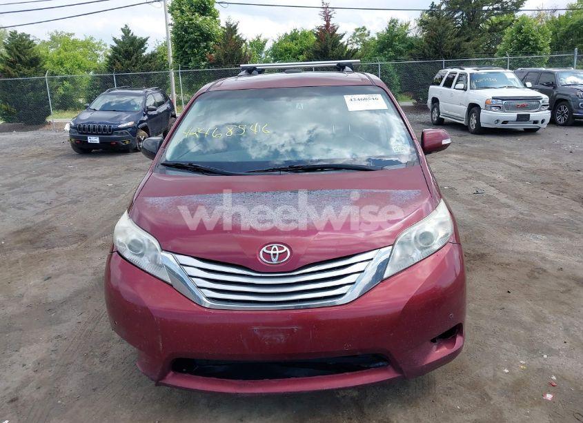 Photo 12 of 2014 Toyota Sienna LIMITED 7 PASSENGER (VIN 5TDDK3DC6ES073282)