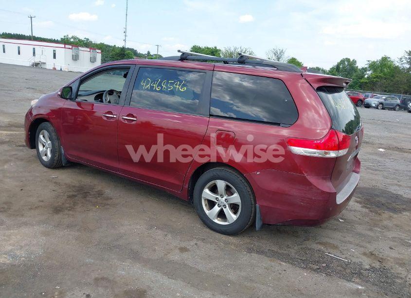 Photo 3 of 2014 Toyota Sienna LIMITED 7 PASSENGER (VIN 5TDDK3DC6ES073282)