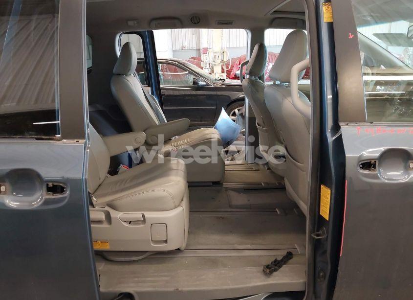 Photo 8 of 2014 Toyota Sienna XLE 7 PASSENGER (VIN 5TDDK3DC6ES076022)