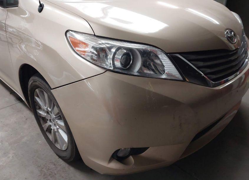 Photo 6 of 2014 Toyota Sienna XLE 7 PASSENGER (VIN 5TDDK3DC6ES090440)