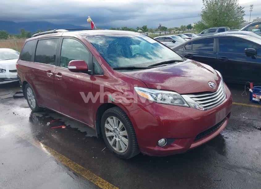 2015 Toyota Sienna LIMITED 7 PASSENGER (VIN 5TDDK3DC6FS102345) main photo