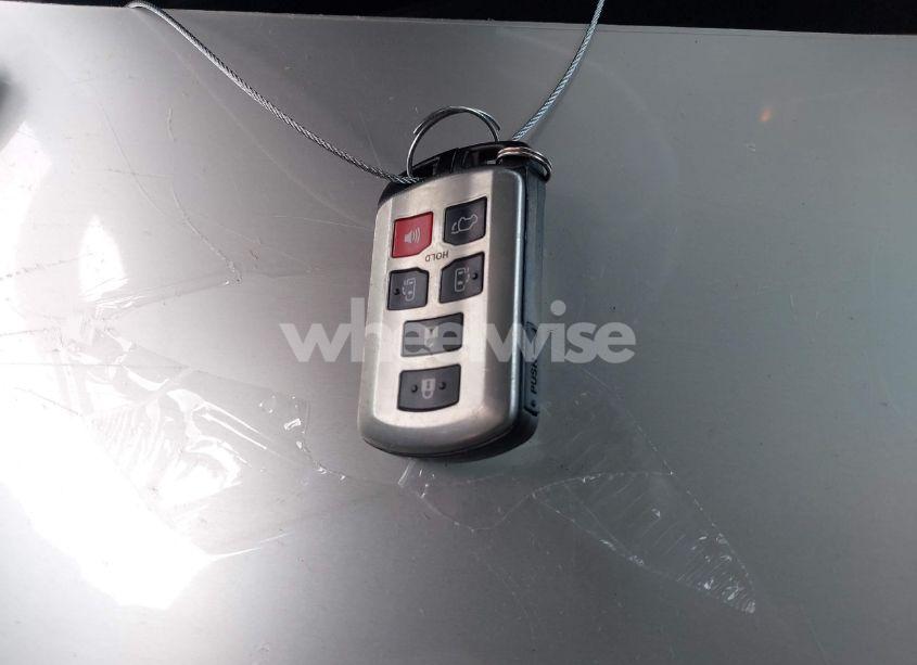 Photo 11 of 2015 Toyota Sienna LIMITED 7 PASSENGER (VIN 5TDDK3DC6FS102345)