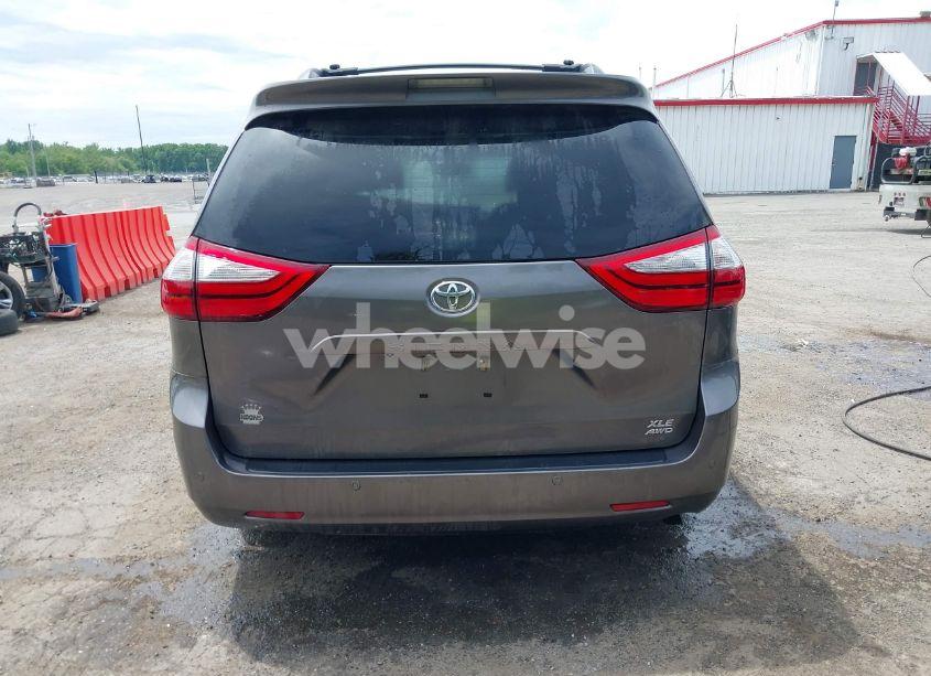 Photo 16 of 2015 Toyota Sienna XLE PREMIUM 7 PASSENGER (VIN 5TDDK3DC6FS111675)