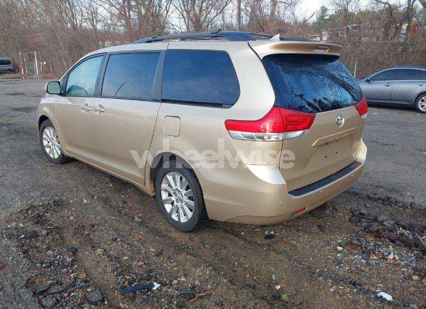 Photo 3 of 2011 Toyota Sienna XLE (VIN 5TDDK3DC7BS006329)