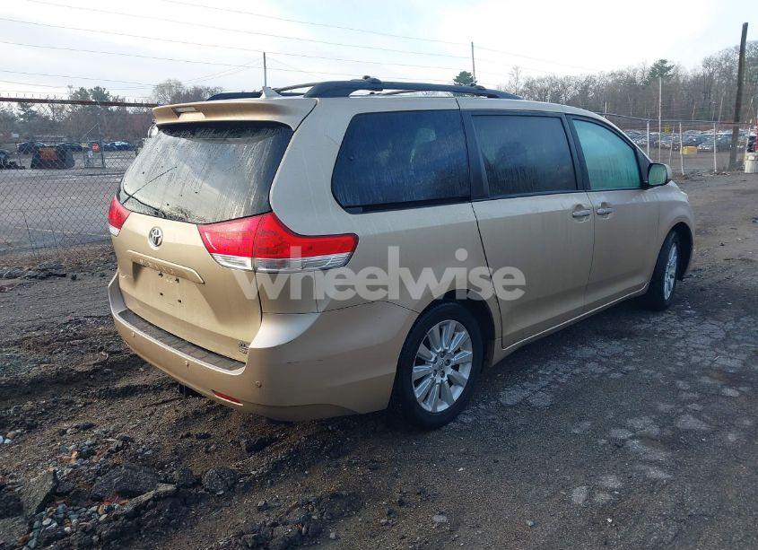 Photo 4 of 2011 Toyota Sienna XLE (VIN 5TDDK3DC7BS006329)