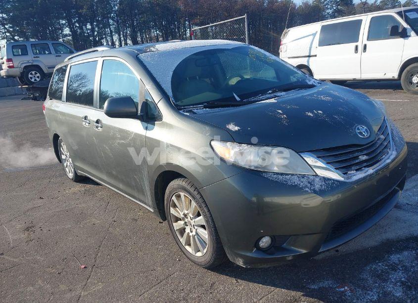 2011 Toyota Sienna XLE/LIMITED (VIN 5TDDK3DC7BS019372) main photo