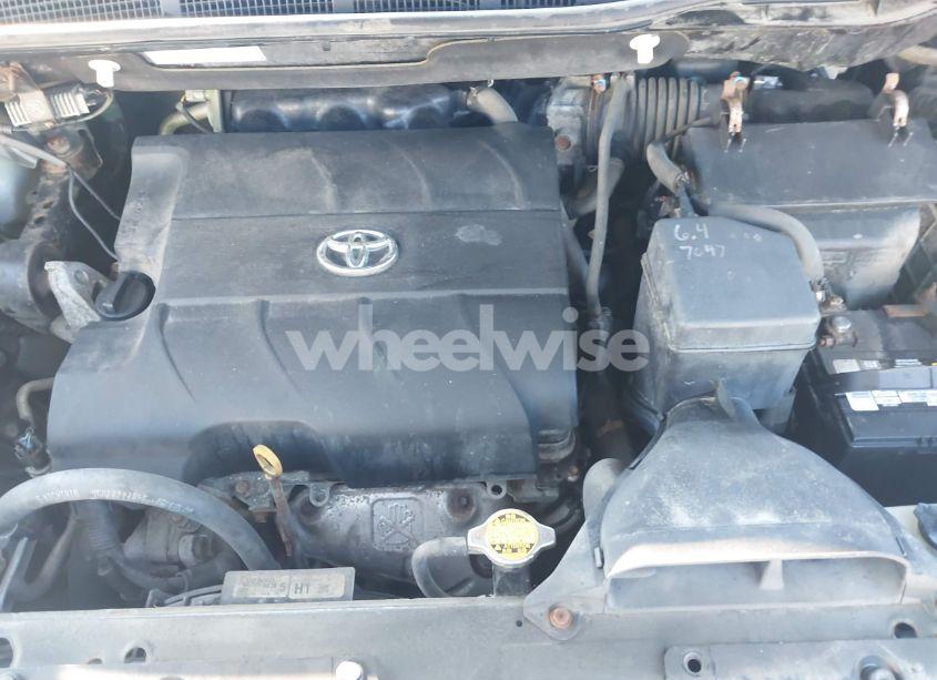 Photo 10 of 2011 Toyota Sienna XLE/LIMITED (VIN 5TDDK3DC7BS019372)