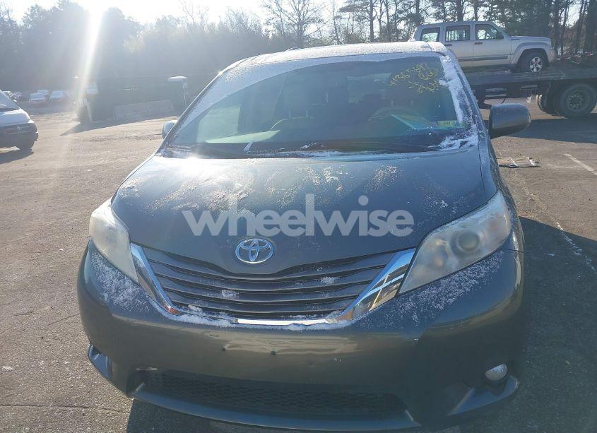 Photo 12 of 2011 Toyota Sienna XLE/LIMITED (VIN 5TDDK3DC7BS019372)