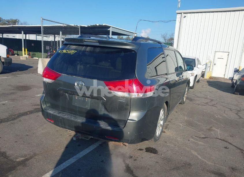 Photo 4 of 2011 Toyota Sienna XLE/LIMITED (VIN 5TDDK3DC7BS019372)