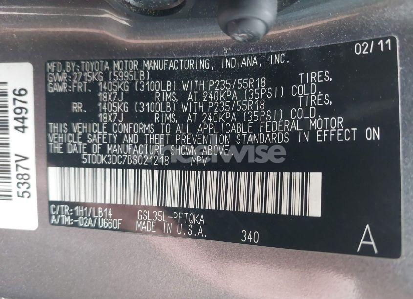 Photo 9 of 2011 Toyota Sienna XLE (VIN 5TDDK3DC7BS021218)