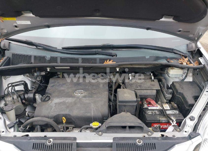 Photo 10 of 2012 Toyota Sienna XLE/LIMITED (VIN 5TDDK3DC7CS037579)