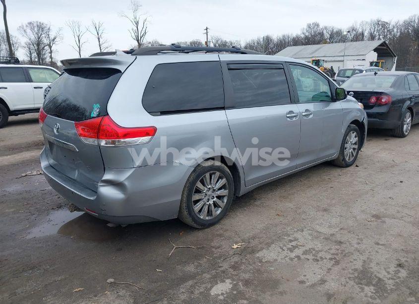Photo 4 of 2012 Toyota Sienna XLE/LIMITED (VIN 5TDDK3DC7CS037579)