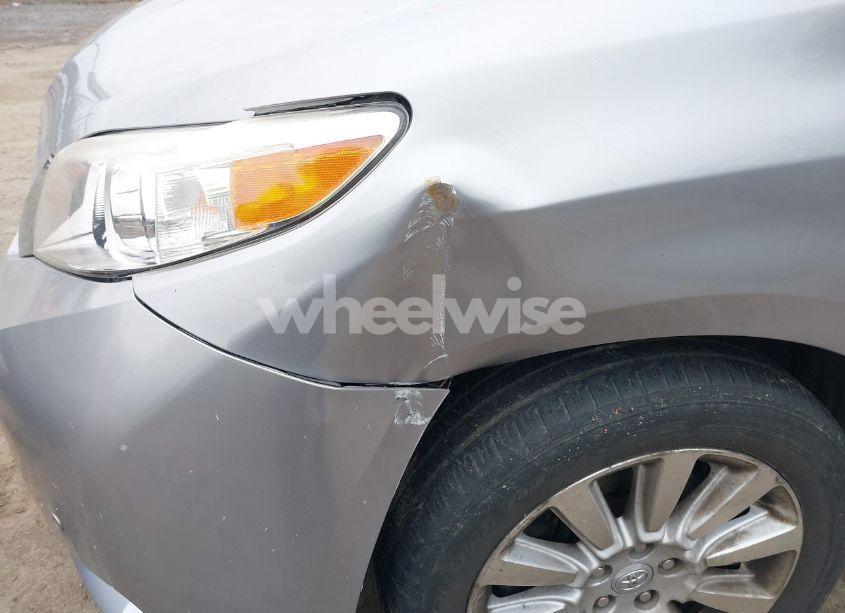 Photo 6 of 2012 Toyota Sienna XLE/LIMITED (VIN 5TDDK3DC7CS037579)