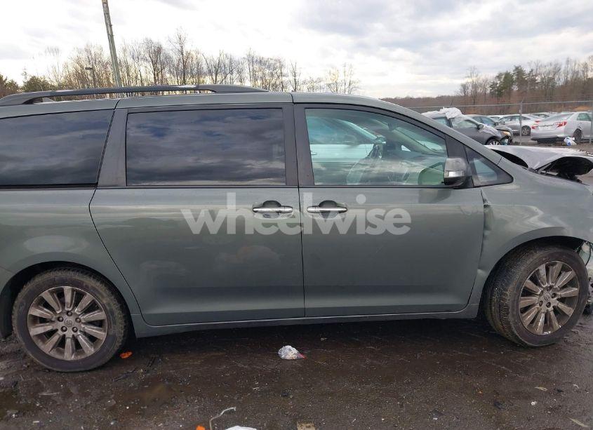 Photo 14 of 2013 Toyota Sienna XLE/LIMITED (VIN 5TDDK3DC7DS068591)