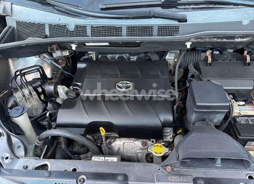 Photo 10 of 2011 Toyota Sienna XLE/LIMITED (VIN 5TDDK3DC8BS002466)