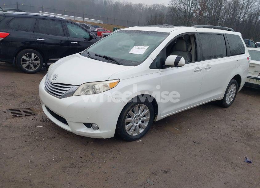 Photo 2 of 2011 Toyota Sienna XLE/LIMITED (VIN 5TDDK3DC8BS010051)